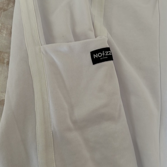 Make some NOIZZ cool Vest - Picture 7 of 7